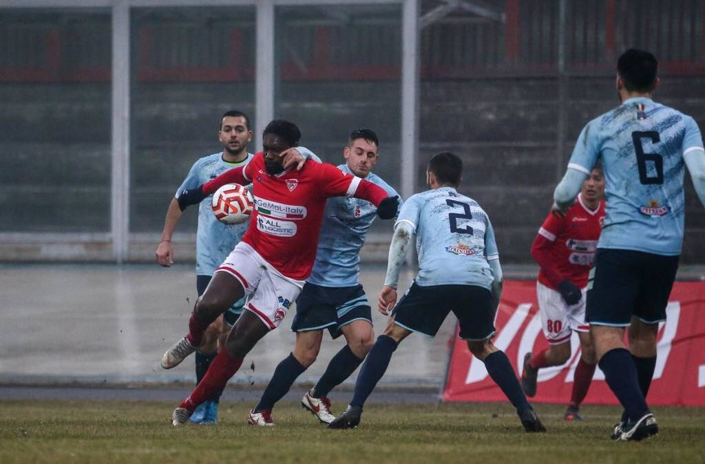 Gara gagliarda, con Castelletto stoppiamo il Varese