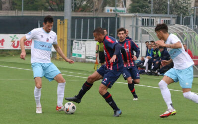 Ci provano Foglia e Ponsat, ma la Caronnese è più cinica e passa