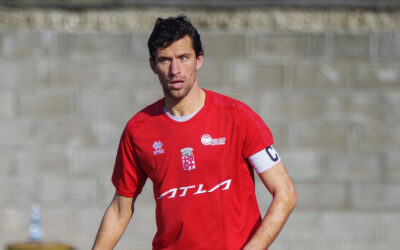 Conrotto da tre punti: eurogol in sforbiciata!