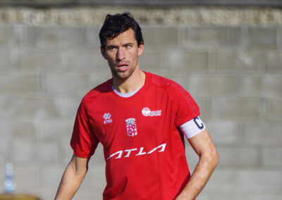 Conrotto da tre punti: eurogol in sforbiciata!